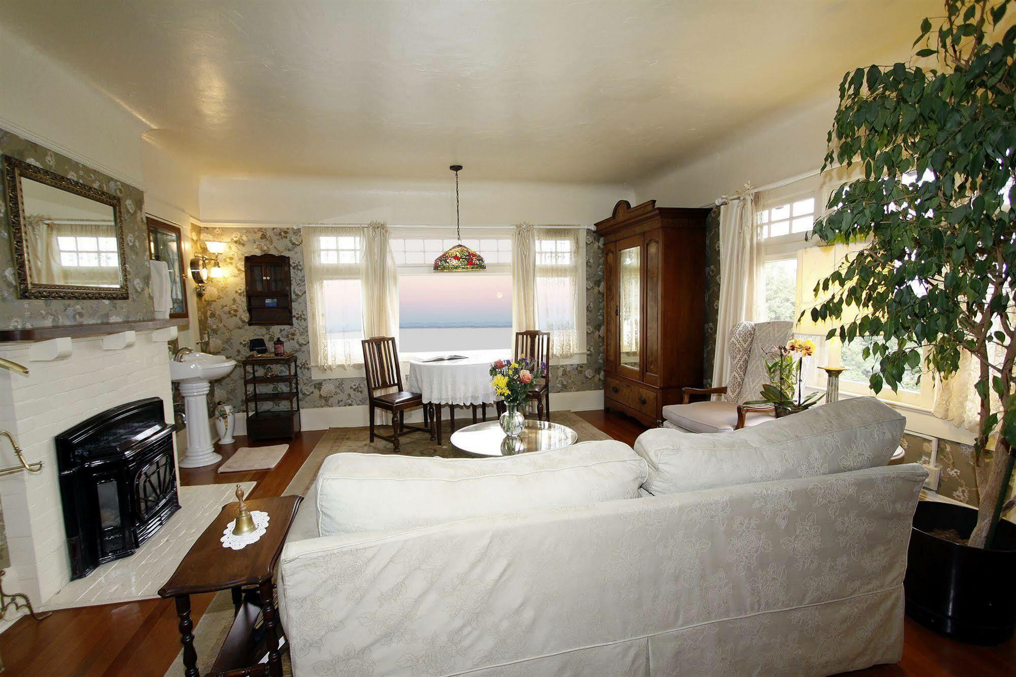 The Jabberwock Bed & Breakfast Monterey Ngoại thất bức ảnh